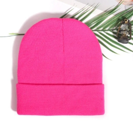 NEW KNITTED HAT