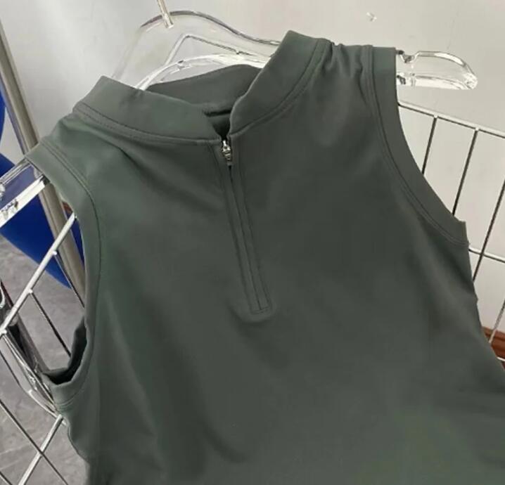 New Spliced Half High Neck Zipper Sleeveless Shirt