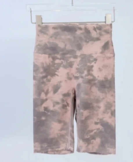 WOMEN SPORT SHORTS 8" YOGA PANTS