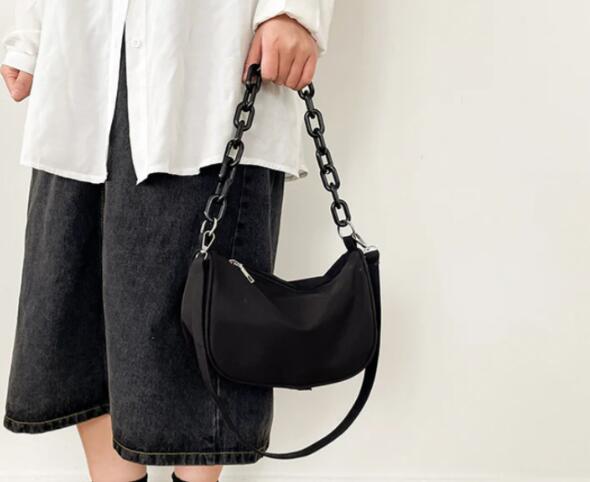 0503 # Women NYLON CROSSBODY BAG 3L