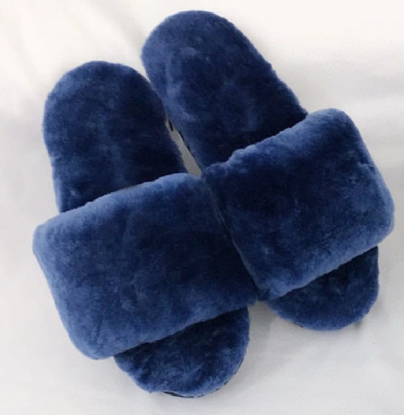 U-050375920　slippers