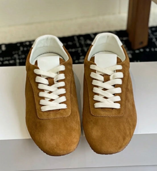 B-90 shoes