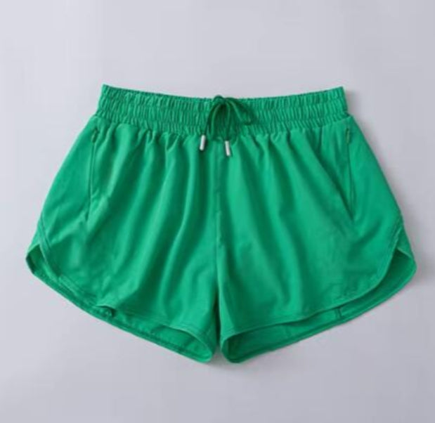 601 # WOMEN SHORTS