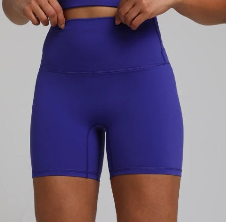 WOMEN SHORT 5''