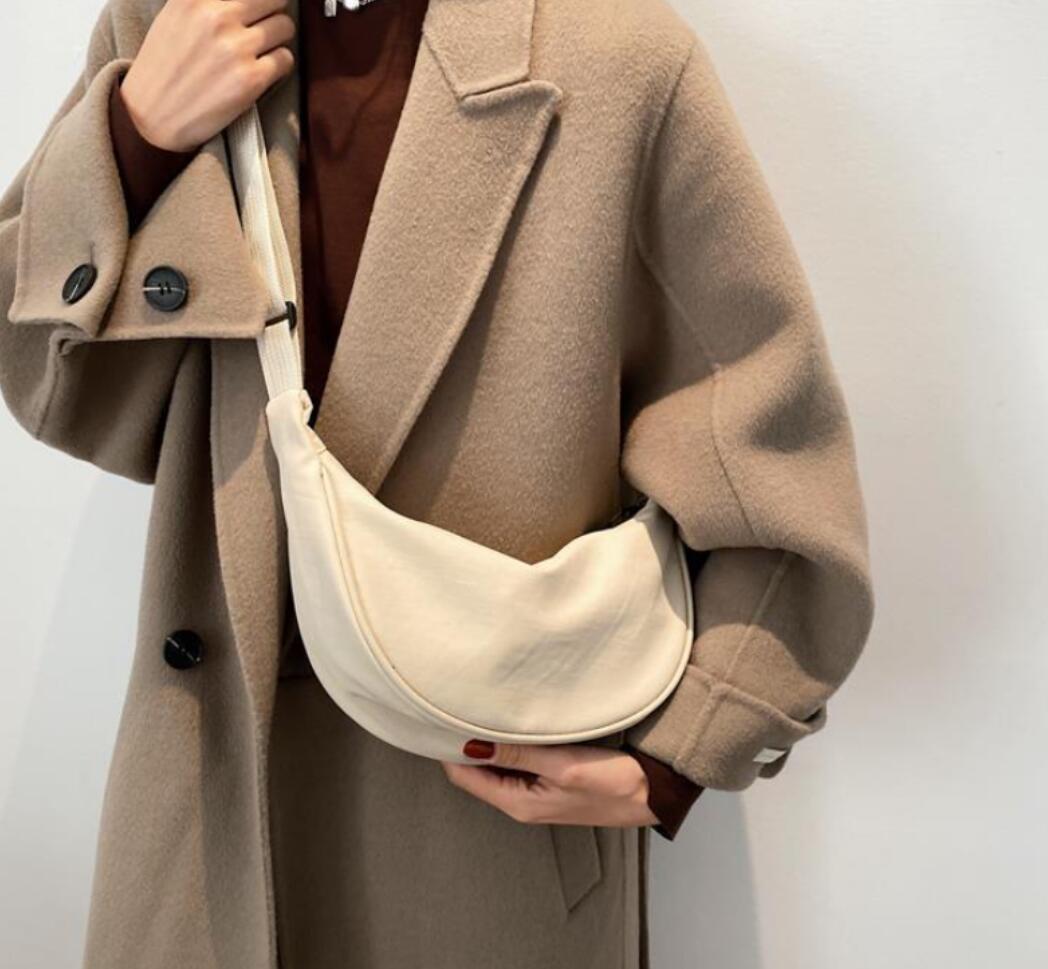 2406 # women 2.5L Multiple pockets bag