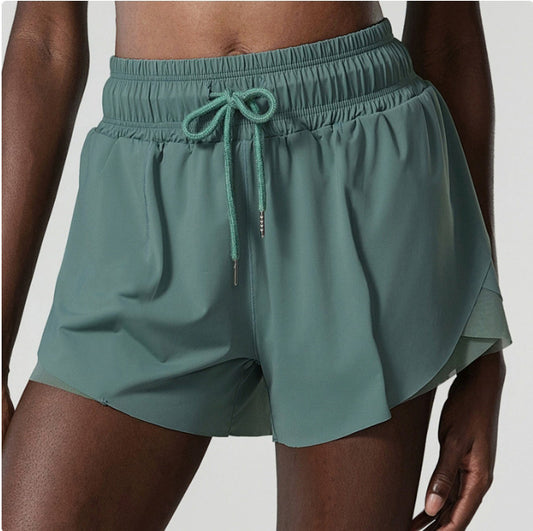 C121# Shorts