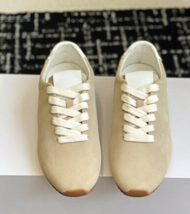 B-90 shoes