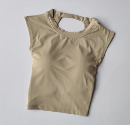 Sleeveless vest with bra