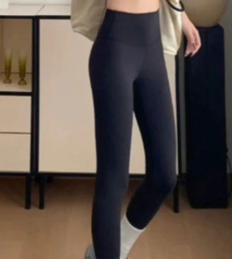 women bra and legging 28''