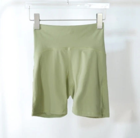 ６“ shorts sport shorts women