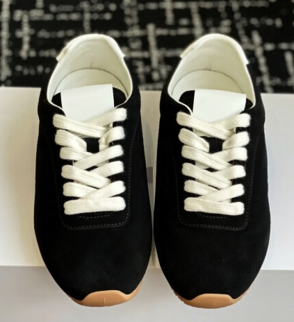 B-90 shoes