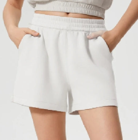 25022 # SWEATSHIRT /SHORT 4‘’