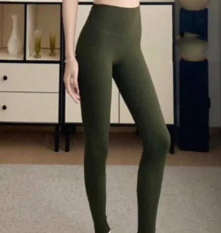 women bra and legging 28''