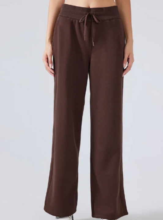 152 # FLEECE SWEATPANTS